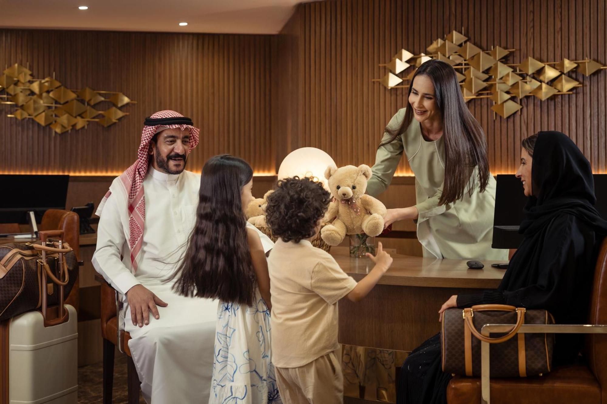 Golden Sands Suites Dubai Exterior photo